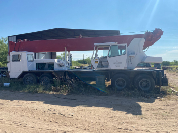 1975 Bantam 30 Ton Crane