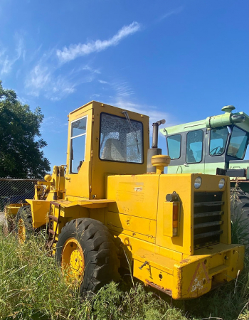 1985 Kobelco Loader 2 yard bucket