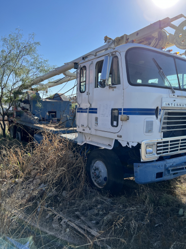 International double pole rig :: Texas Oilfield Equipment