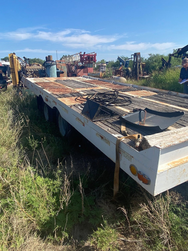 1989 Pintle Hitch Tilt Trailer 1